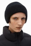 Alexander Wang black 徽标耳罩针织帽（罗纹羊毛弹力）